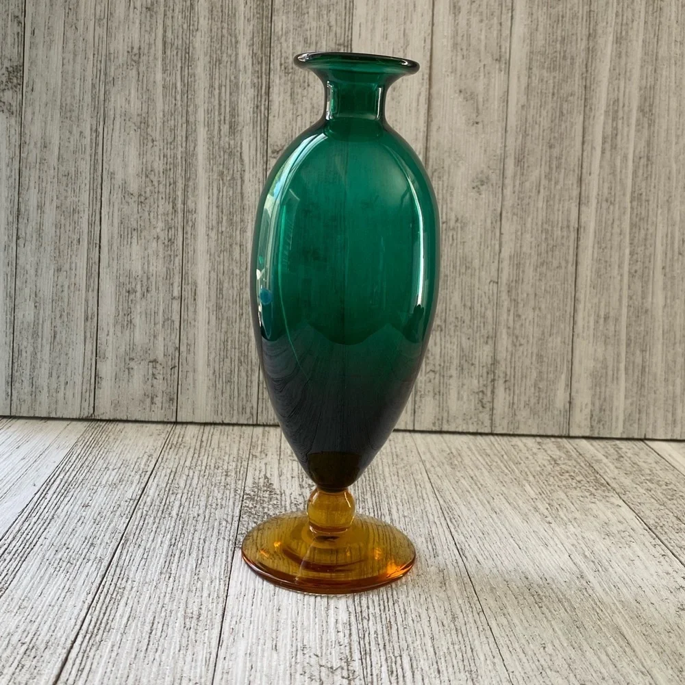 Gardeners Eden Art Glass Emerald Green & Amber Classic Vase